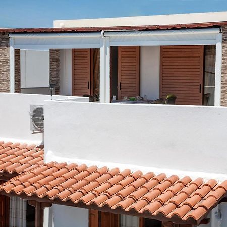 Kapetanos Rooms Naxos City ภายนอก รูปภาพ