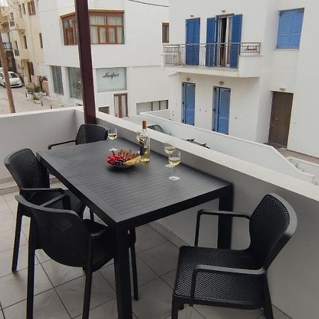 Kapetanos Rooms Naxos City ภายนอก รูปภาพ