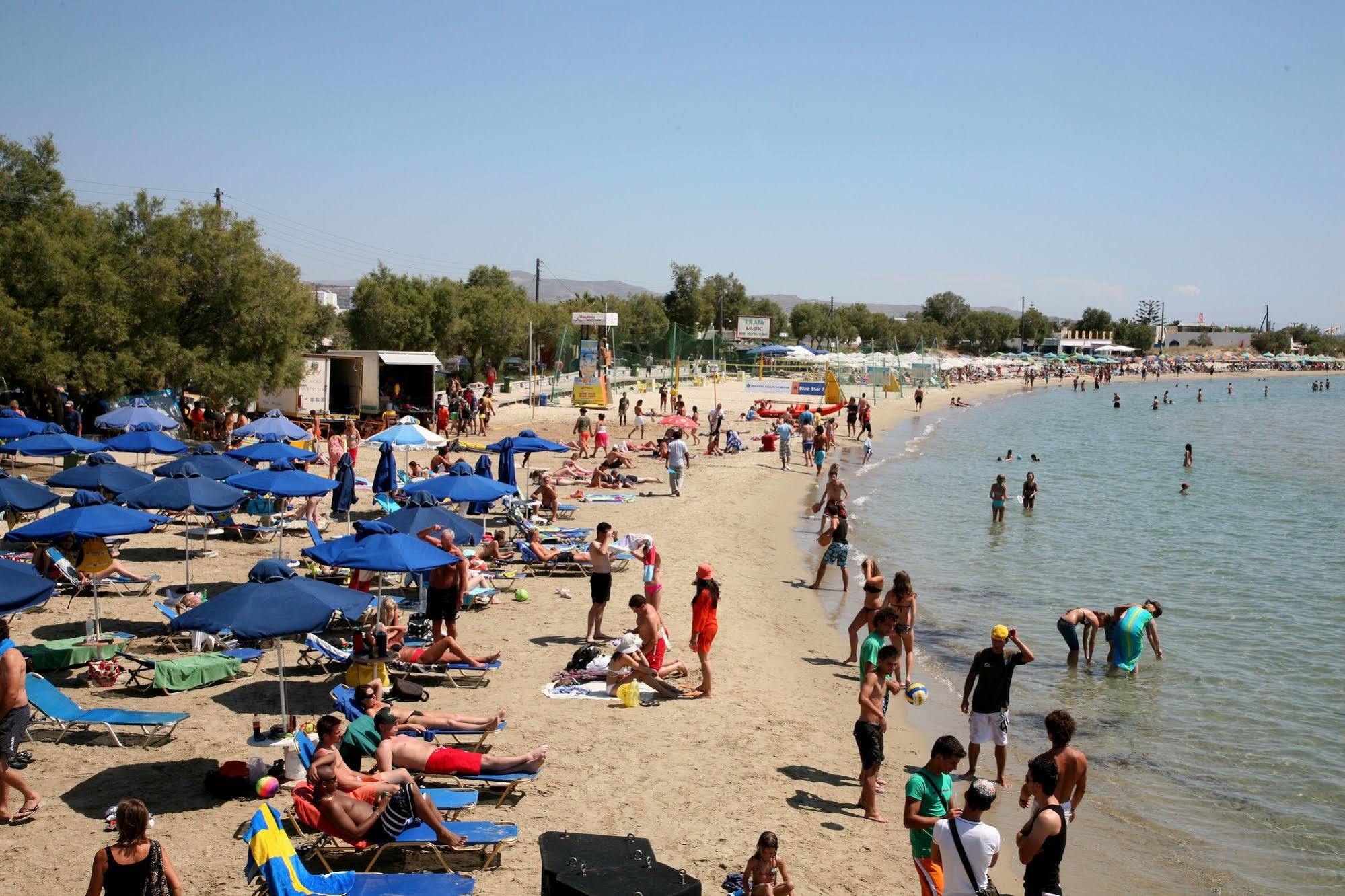 Kapetanos Rooms Naxos City ภายนอก รูปภาพ